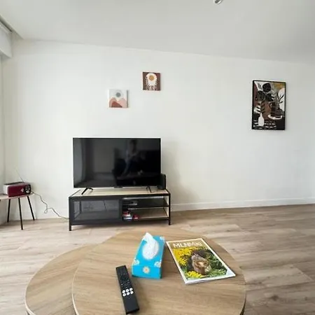 Renovated One Bedroom Capitou 2 Ou 4 People *